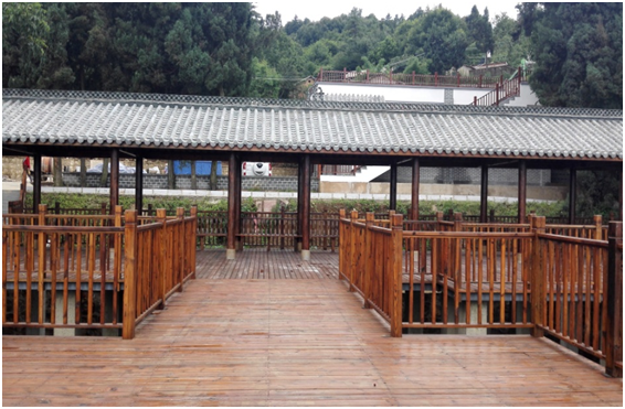 龍山村小組觀景臺、活動(dòng)房竣工驗(yàn)收