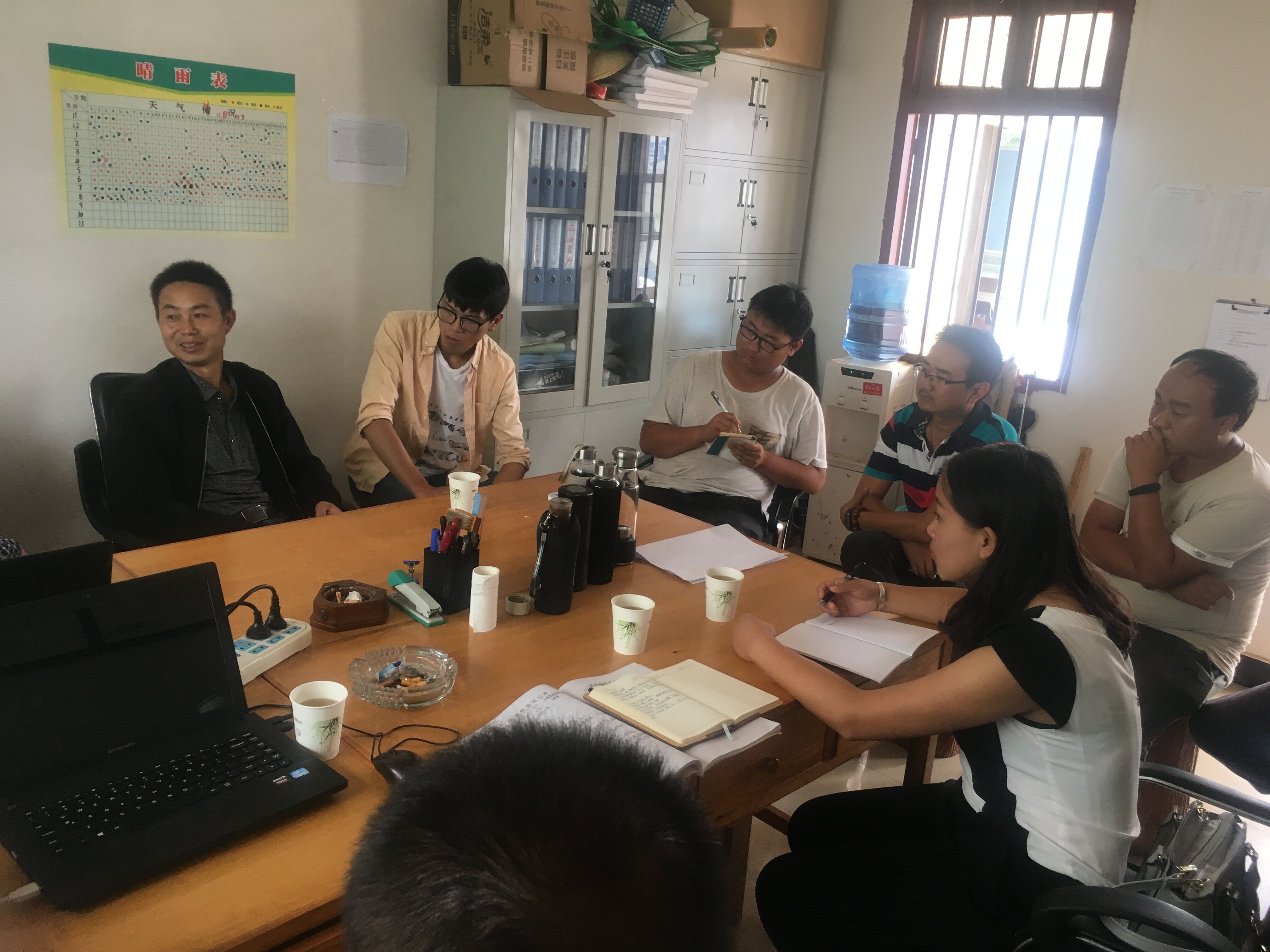 住建局黨委到320國道提升工程項(xiàng)目部開展工作交流會
