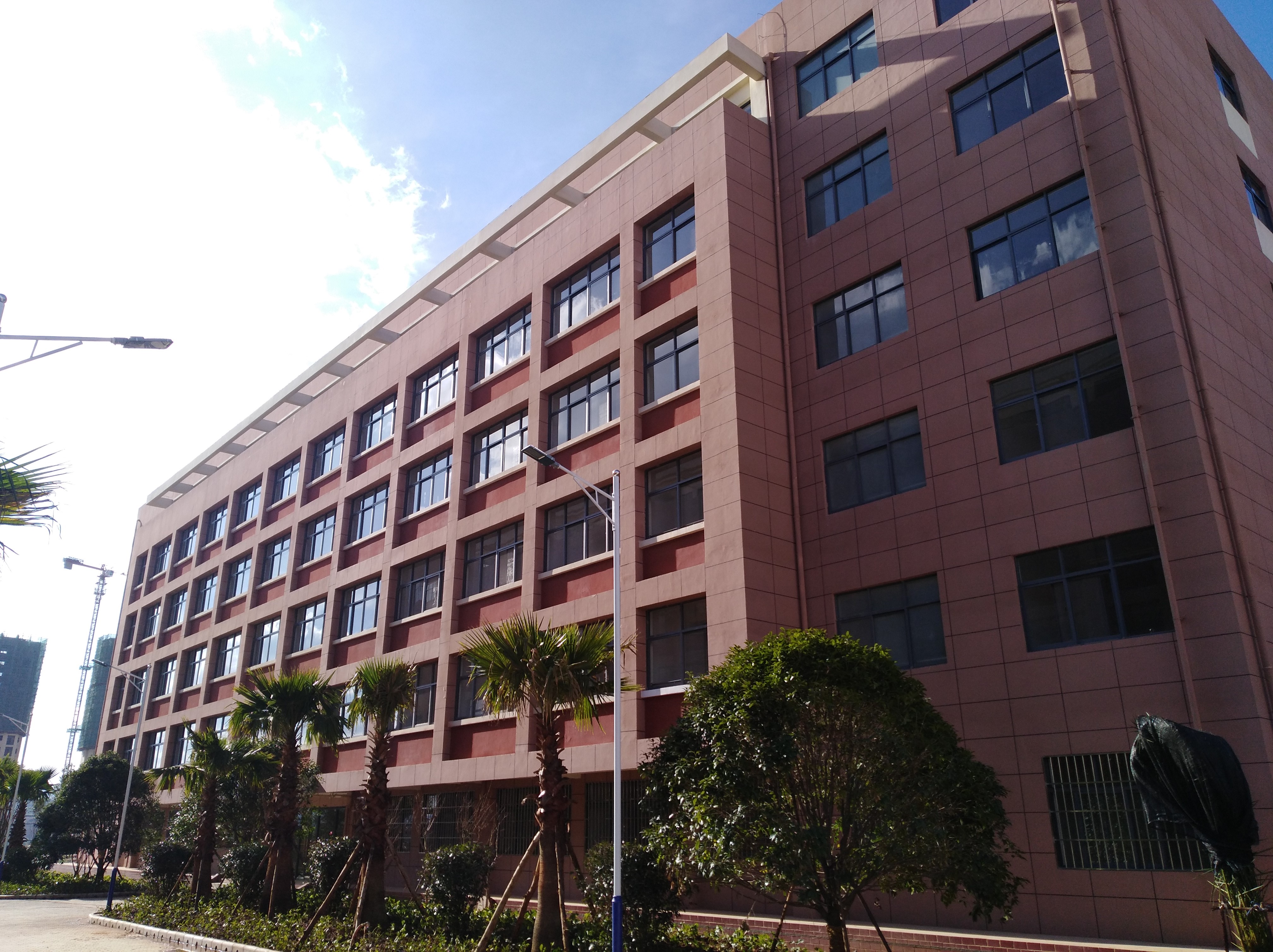 安寧市實驗學校石江校區(qū)（二、三標段）竣工驗收