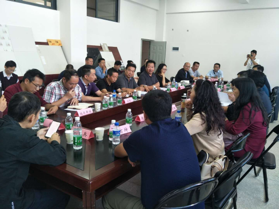 云南省教育廳組織有關(guān)高?；ú块T(mén)工作人員到我公司監(jiān)理的云南工藝美術(shù)學(xué)校新校區(qū)建設(shè)項(xiàng)目學(xué)習(xí)交流