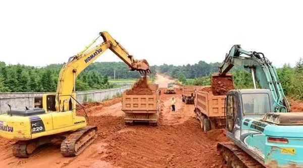 太平新城34號(hào)路、太平新城松鼠屋項(xiàng)目1號(hào)路等5個(gè)重點(diǎn)項(xiàng)目順利開(kāi)工